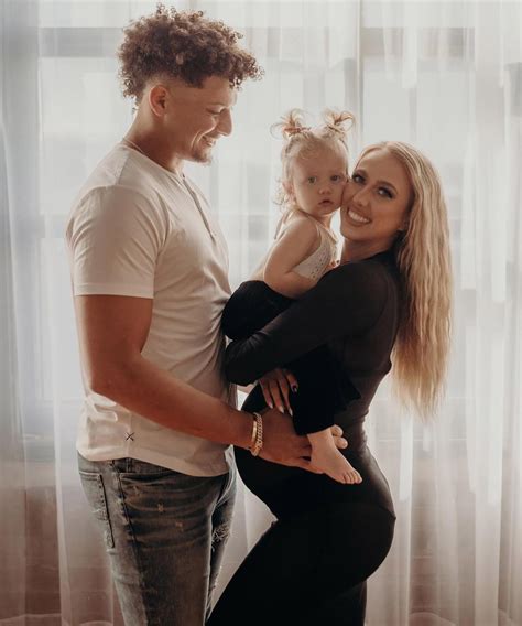 britney mahomes pregnant